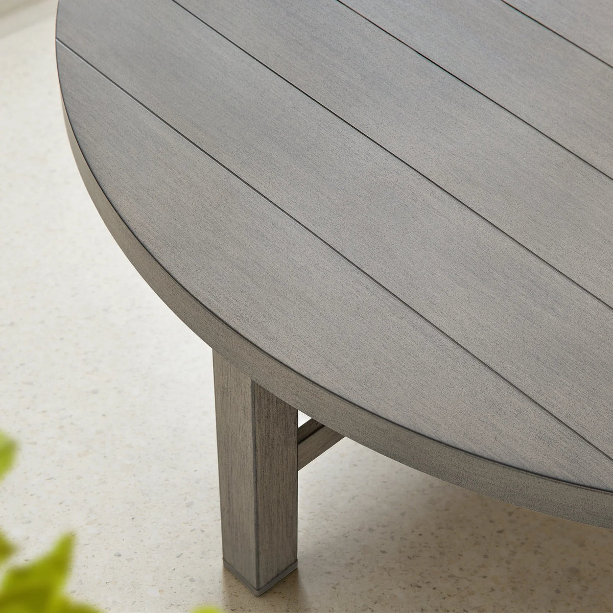 Marindo Patio 4 Swivel Lounge Chairs and Round Coffee Table
