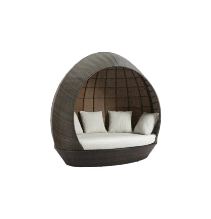 Marisol Beach Outdoor Wicker Daybed – Luxury 3-Person Resort-Style Lounge