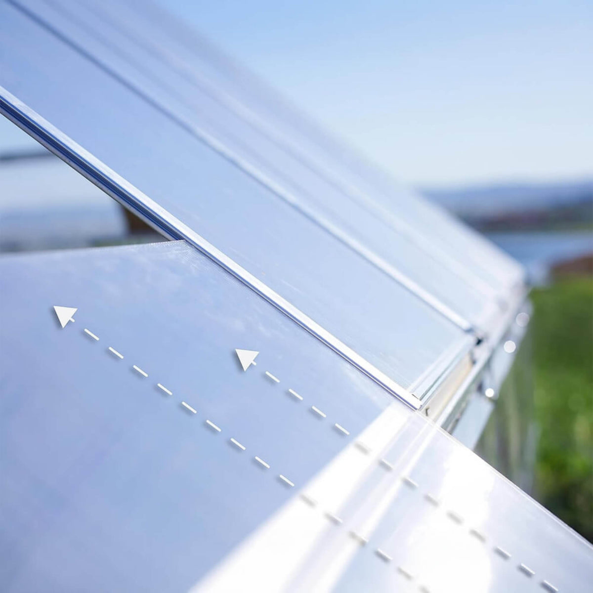10' x 24' Heavy-Duty Walk-In Greenhouse – Polycarbonate Panels, Aluminum Frame & Built-In Gutter System (SAK58472)