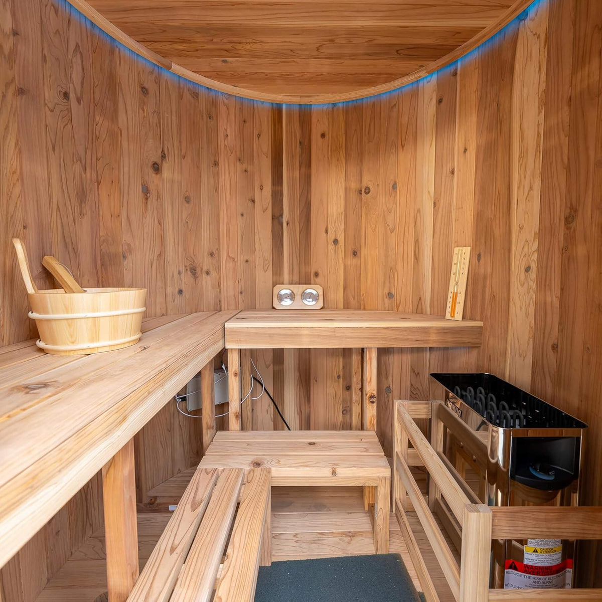 Barcelona 4-Person Cedar Wood Barrel Sauna
