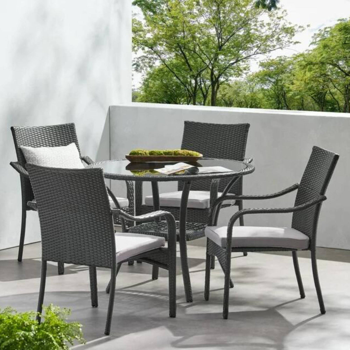 5‑Piece Outdoor Rattan Dining Set – Faux Rattan Table & 4 Arm Chairs with Water‑Resistant Cushions
