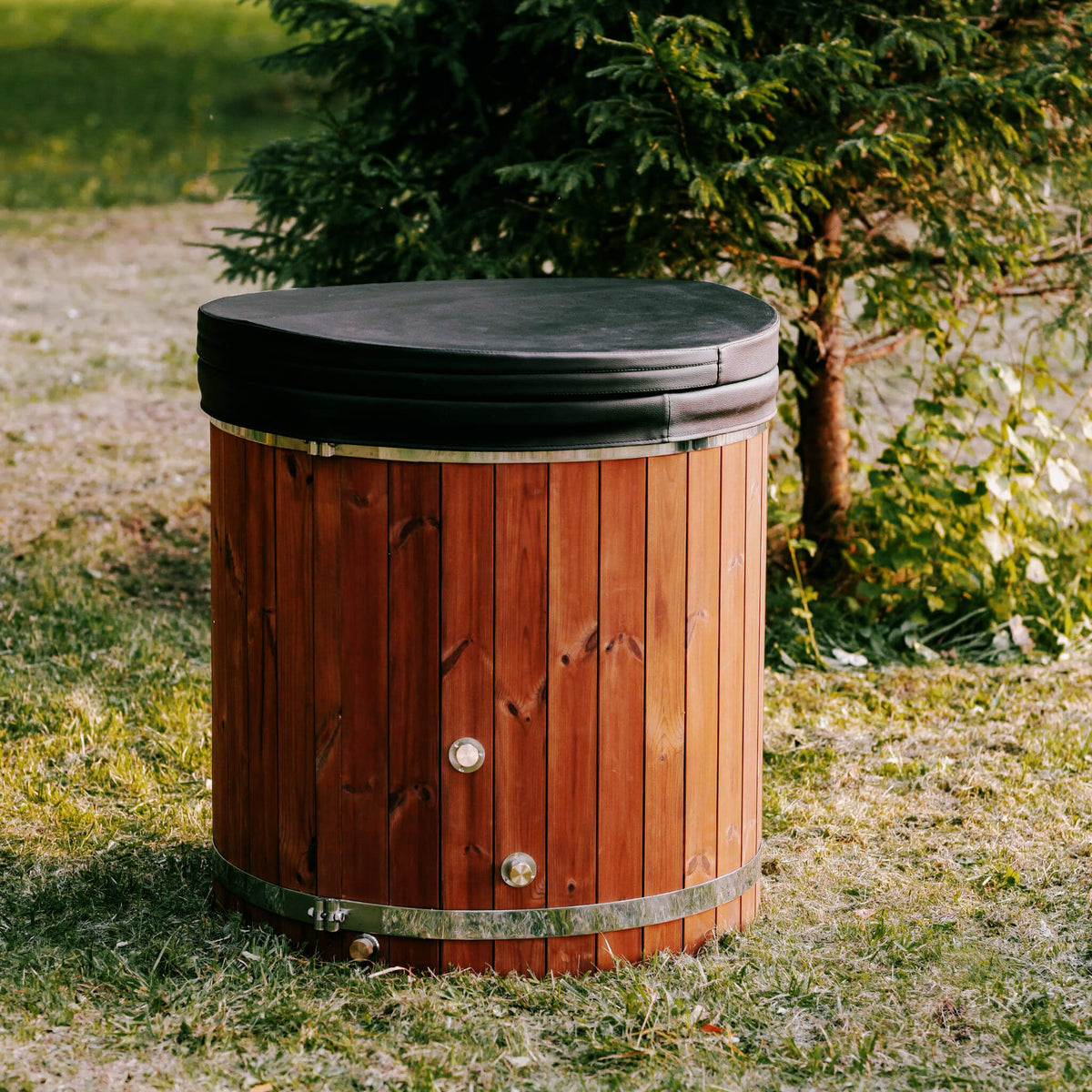 1‑Person Cold Plunge Tub - Scandinavian ThermoWood® & Fiberglass